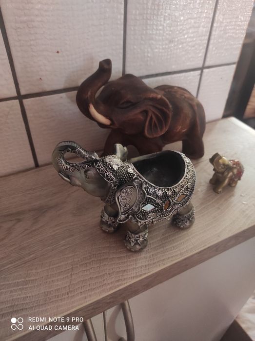 Статуетки слончета