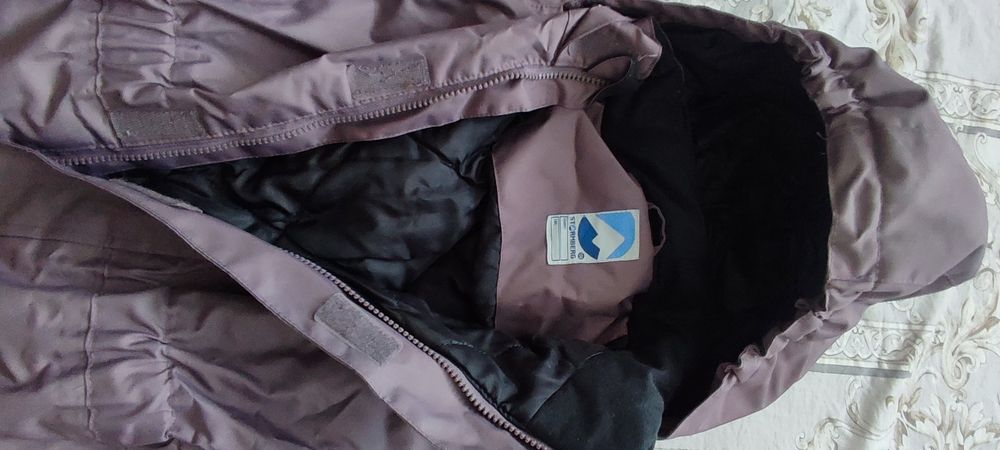 Costum ski+costum de corp pt 4-6ani