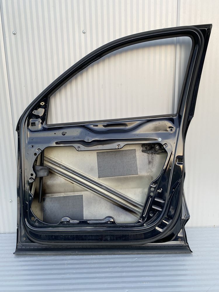 Usa dr fata  vw Tiguan 5N cod de culoare LC9X 2008-2015