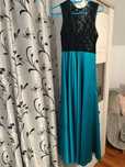 Se vinde Rochie verde