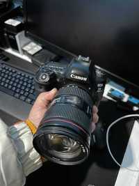 Canon 5D mark IV Body 900$