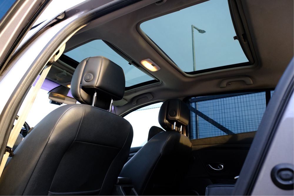 Renault Megane 3 - BOSE Edition - Trapa + panorama