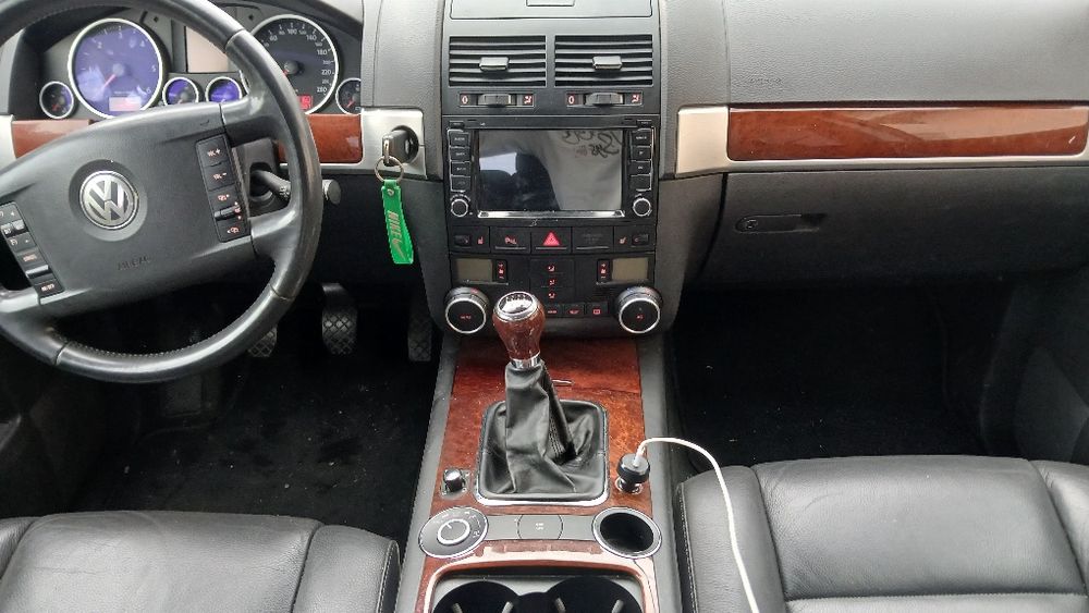 Vând Taureg 3.0 TDI v6