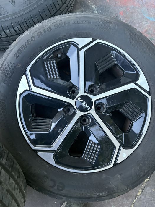 Джанти с гуми за Kia 5x114.3
