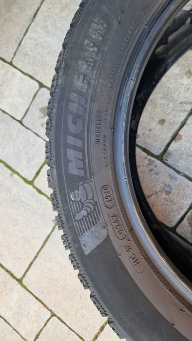 Anvelope iarna 215 55 R 17 Michelin