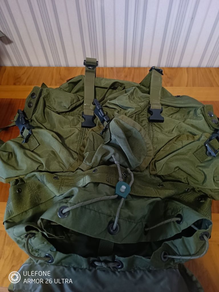 Две военни раници ,мног.о запазени