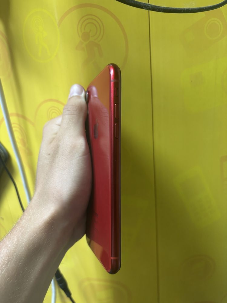 iPhone XR 64gb. (Red)