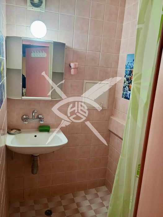 Продава се Тристаен апартамент в Бургас, Меден рудник - зона Д - 66 кв.м за 1493 €/кв.м - Снимка #1