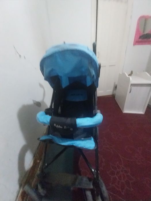 Коляска почти новая 250 тысяч