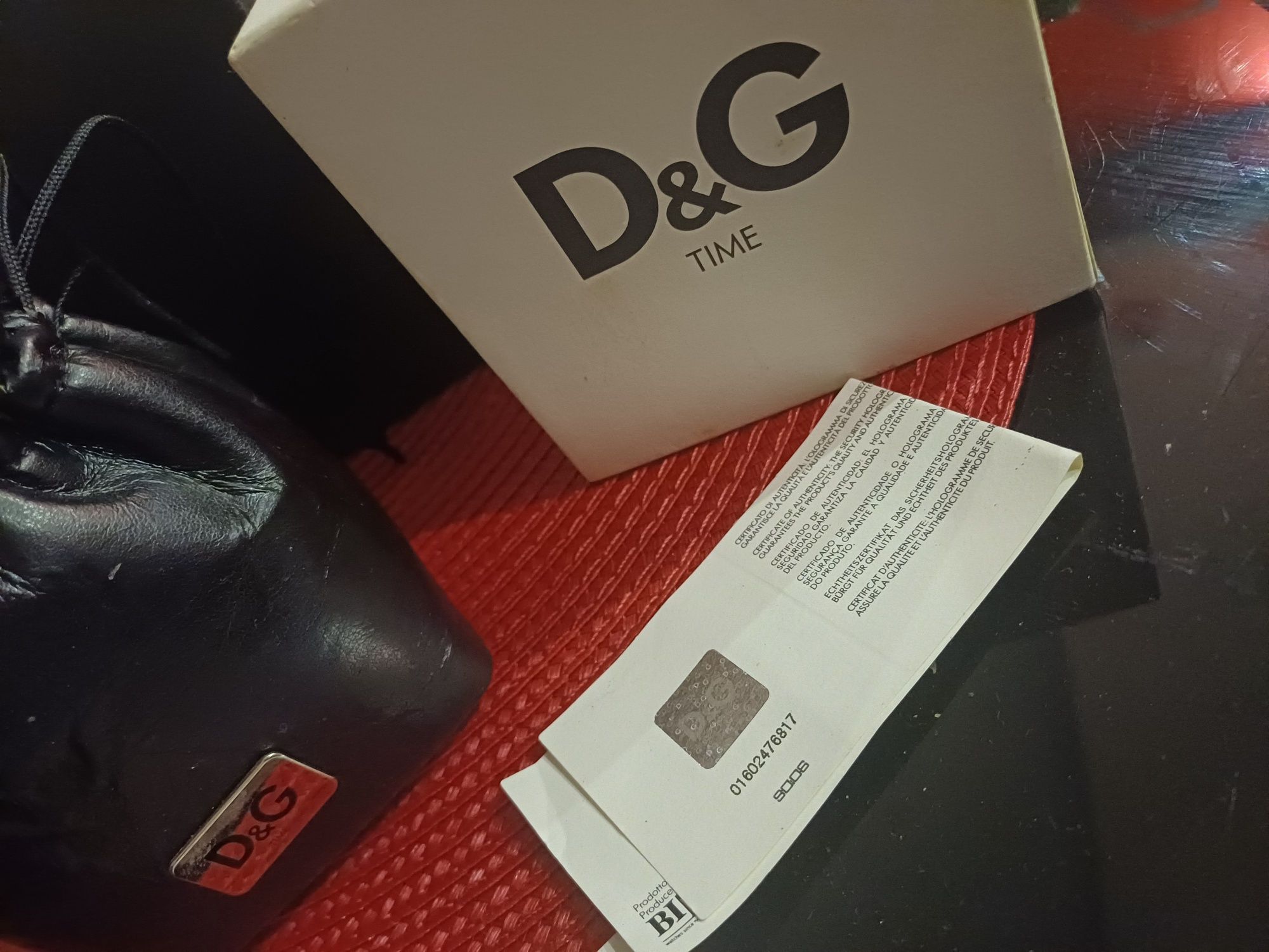 Оригинален часовник DOLCE AND GABBANA