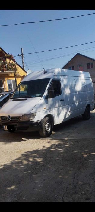 Vând Mercedes sprinter 211