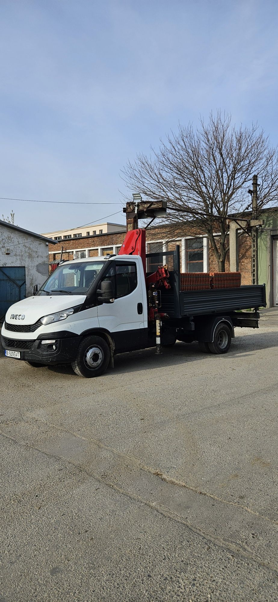 Servicii transport cu macara