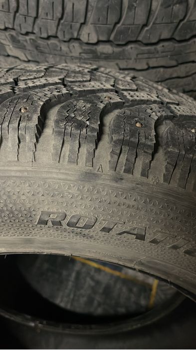 Продоется зимные болоны R18