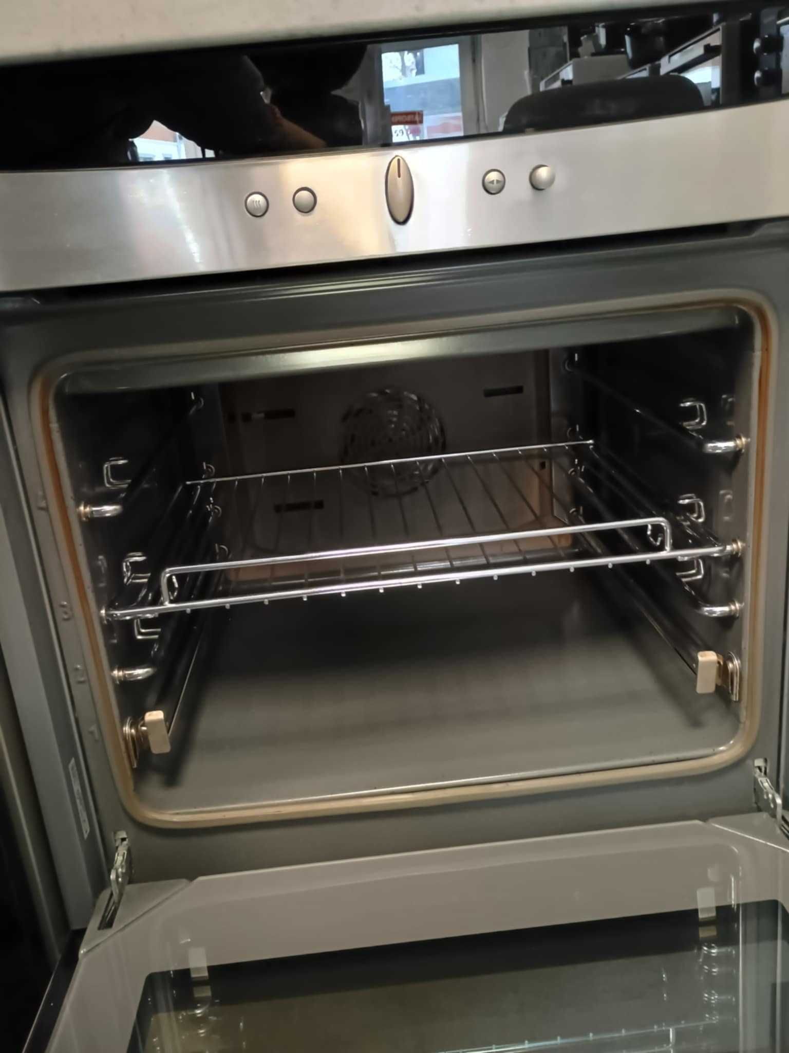 А+ Фурна за вграждане NEFF b1624n0/10 71 л EasyClean®