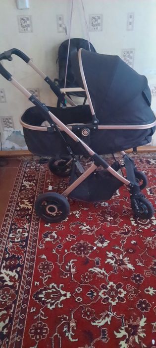 Продам коляску..