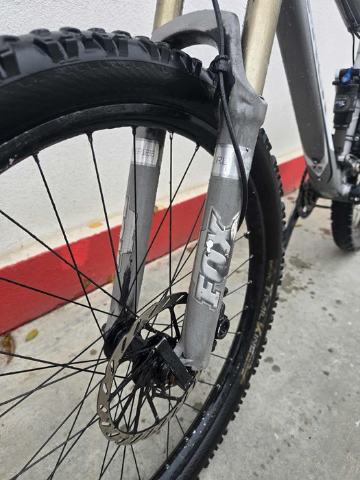 Bicicleta mountain bike Trek full suspension