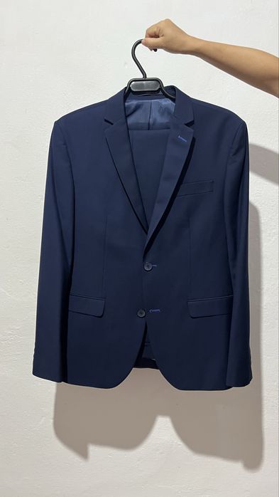 Костюм мужской новый