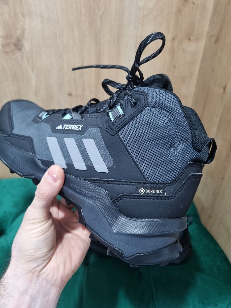 Ghete adidas terrex