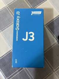 Продаю телефон j3