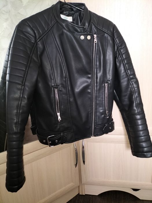 Кожаная куртка женская