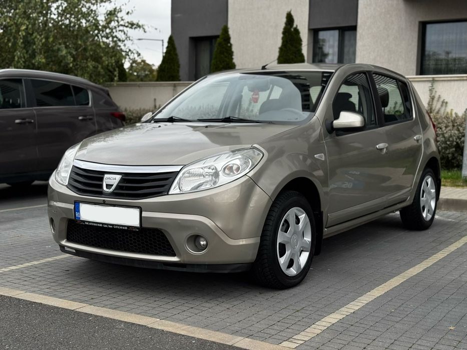 Dacia Sandero 1.4i BENZINĂ / 70.000KM / Unic proprietar/