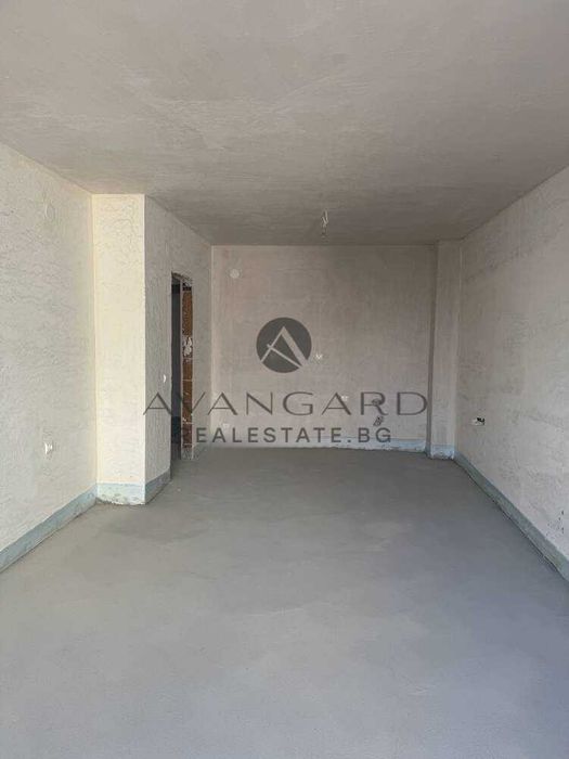 оф.24502 Двустаен с гараж в цената/ Кючук Париж