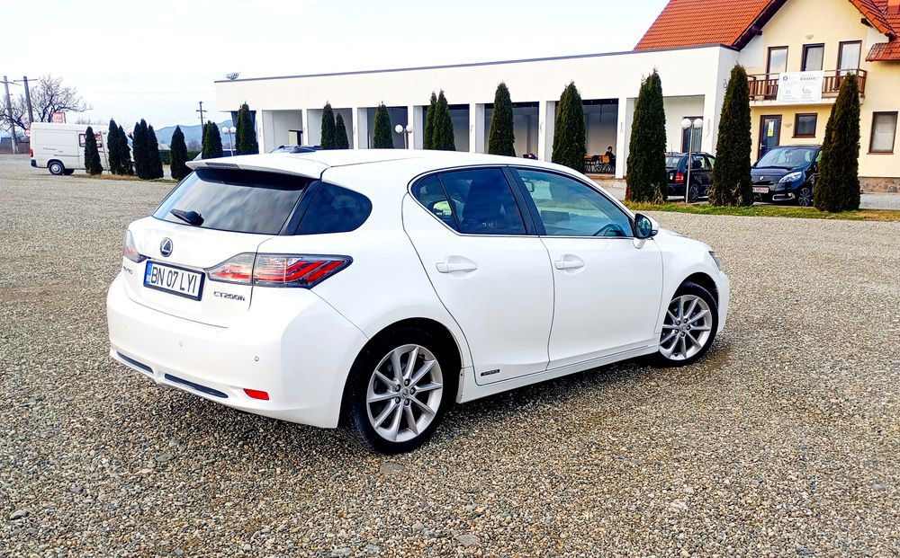 Lexus CT 200h hibrid 2013