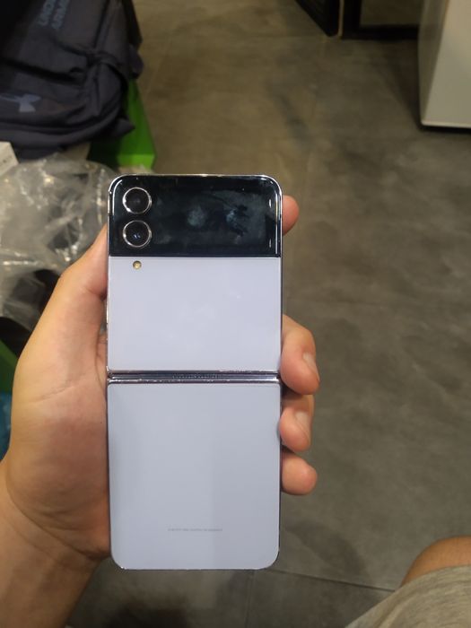 Срочно продается Samsung zflip 4 8/256