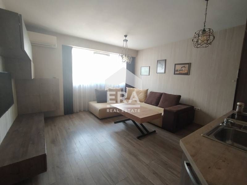 Дава се под наем Двустаен апартамент в Варна, Зимно кино Тракия - 62 кв.м за 409 € - Снимка #1