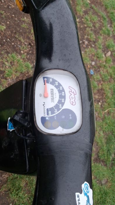 Vând Piaggio Free