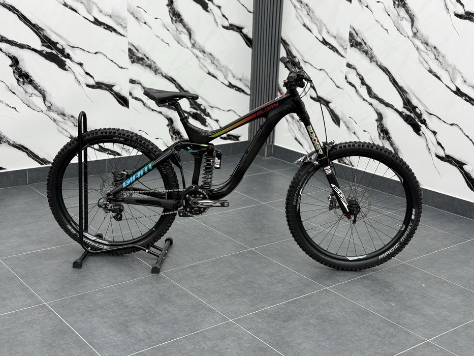 Giant Glory Advanced Carbon L размер 27.5 1х10 скорости Shimano Zee