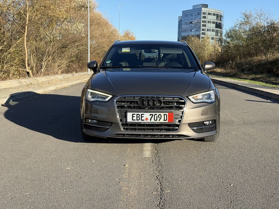 Audi a3 8v 2015 1.6 tdi Xenon / Drive select