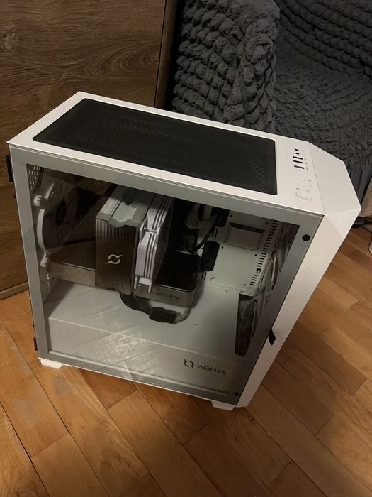 Vand pc gaming i5 12400F si placa video 3060 ti