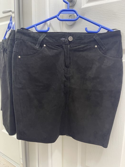 Fuste din piele impecabile