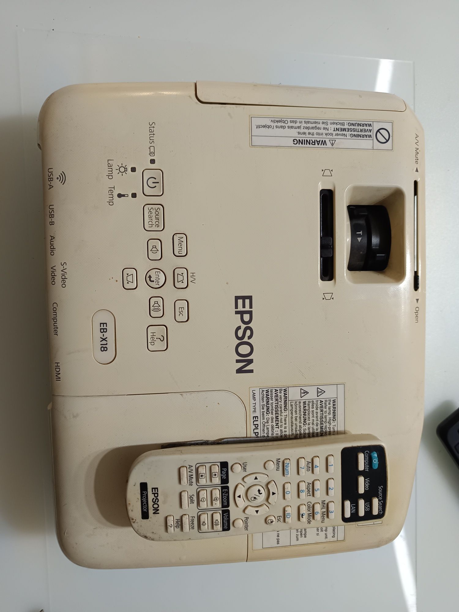Proiector epson EB-X18 si ASK proxima DP6155