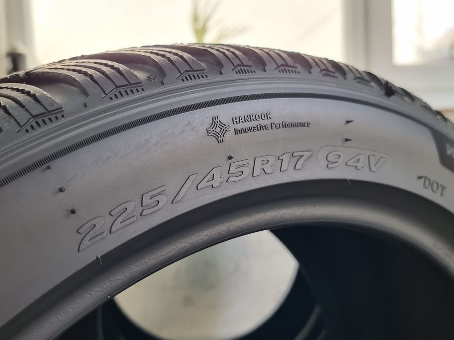 "Dot 22" 225/45/17 Hankook 4Броя: 380лв 6.5мм