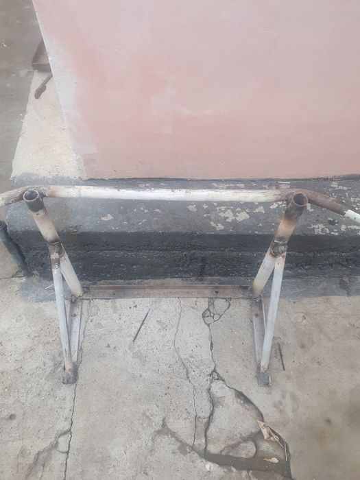 Турник настенный