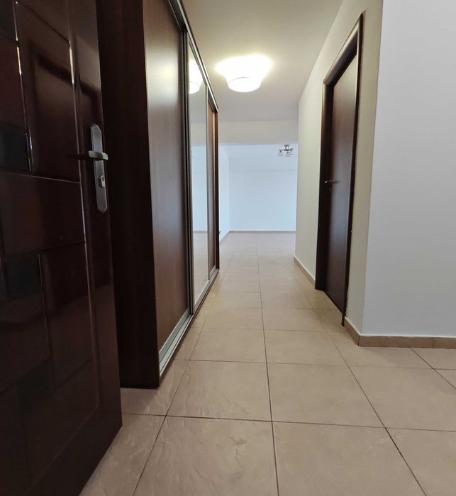 Proprietar vând apartament decomandat 91mp–Str Polonă,Otopeni(Central)