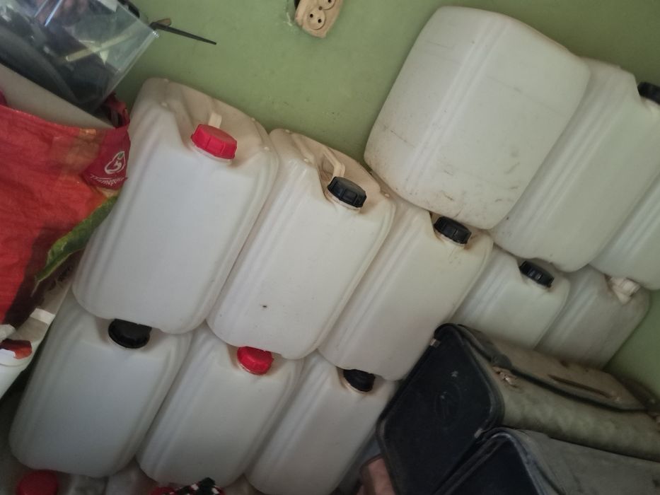 Канистир 20 литров