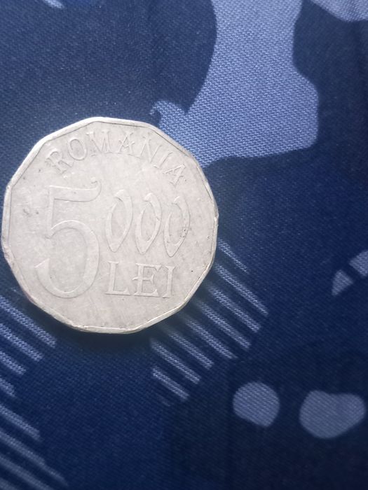 Vànd  monedâ de Cinci mii  lei