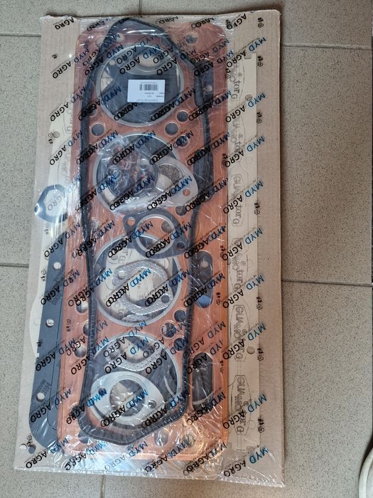 Set garnituri tractor fiat 850 garnituri motor toate preț 320 lei orig