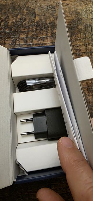 Чисто НОВ Телефон MOTOROLA G 04