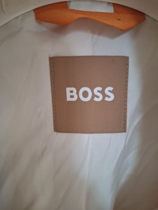 Boss оригинално бяло плато