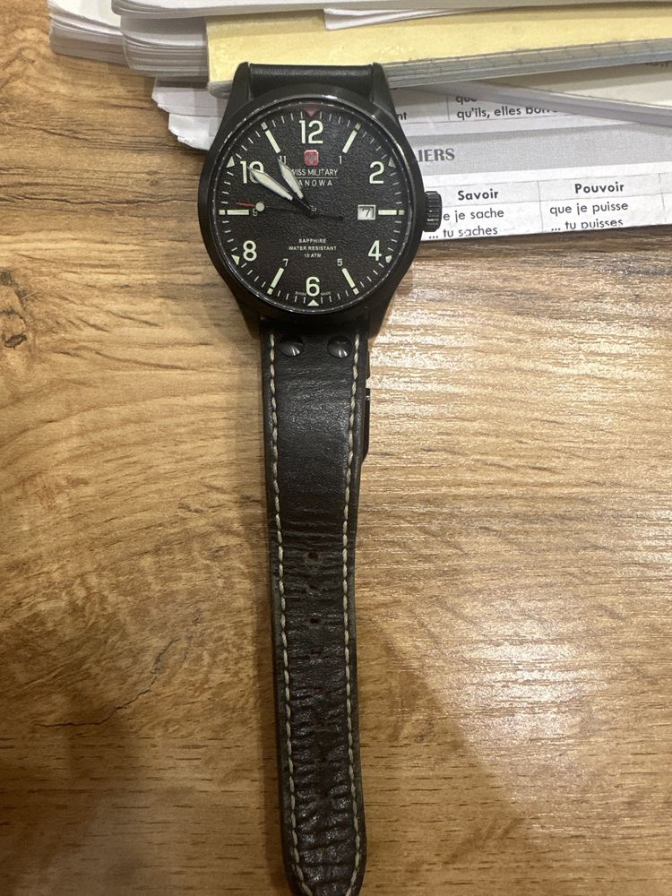 Часы Swiss Military (кварцевые)