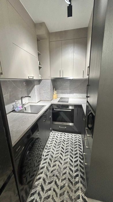 Продава се Едностаен апартамент в Пловдив, Христо Смирненски - 45 кв.м за 1978 €/кв.м - Снимка #1