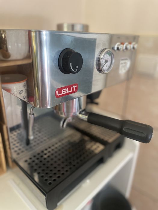 Aparat Cafea Lelit Anita cu rasnita
