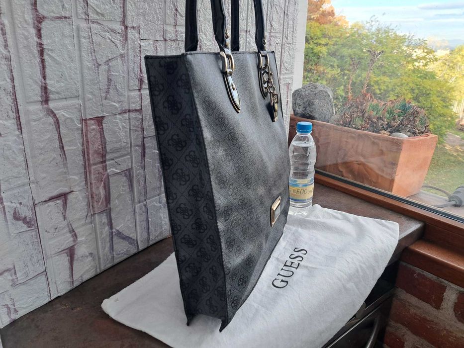 дамска чанта GUESS,сива голяма чанта,гес