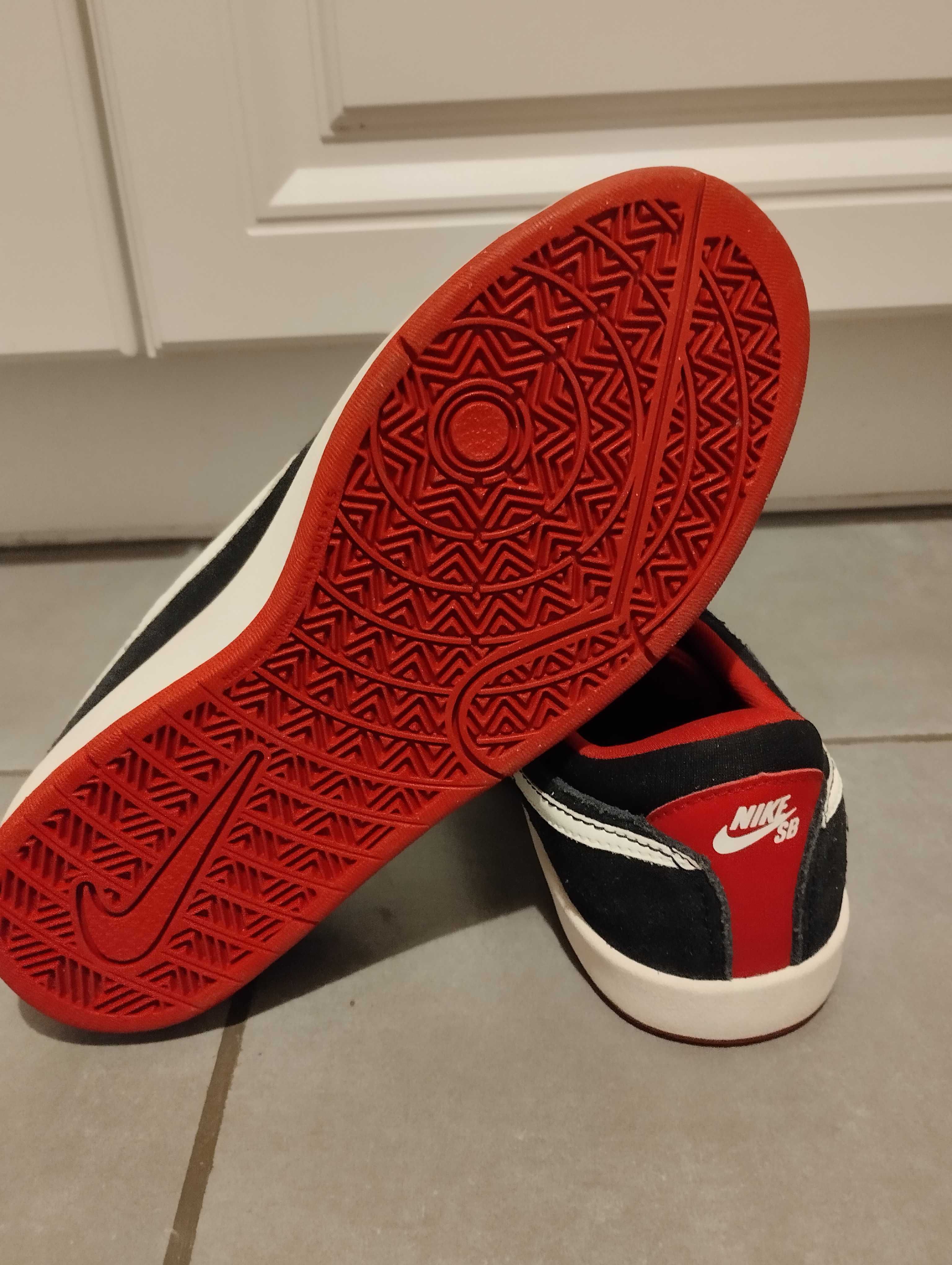 Nike SB номер 35.5 нови без фабричната кутия.