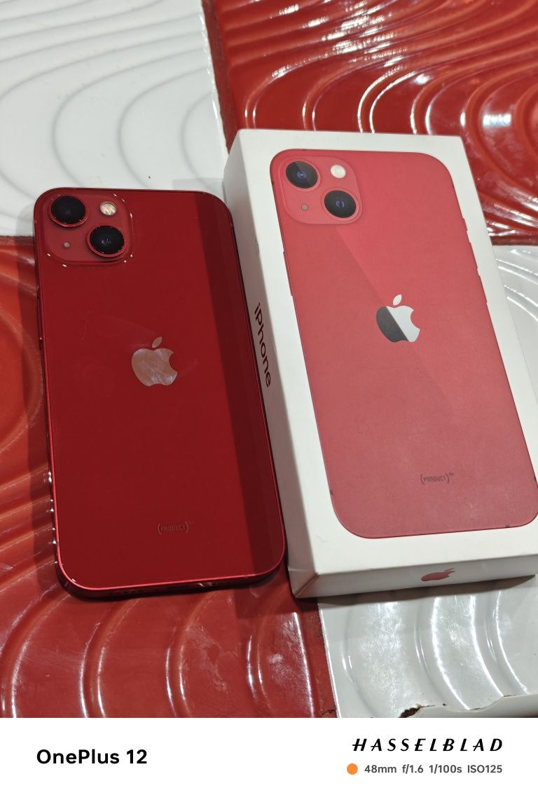 Apple iPhone 13 - Red Product -128 GB / Neverlock