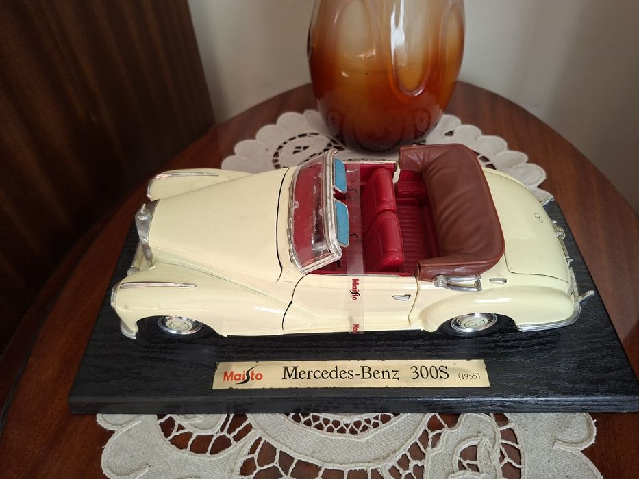 Maisto 1955 Mercedes-Benz 300S (лят автомобил - мащаб 1:18)